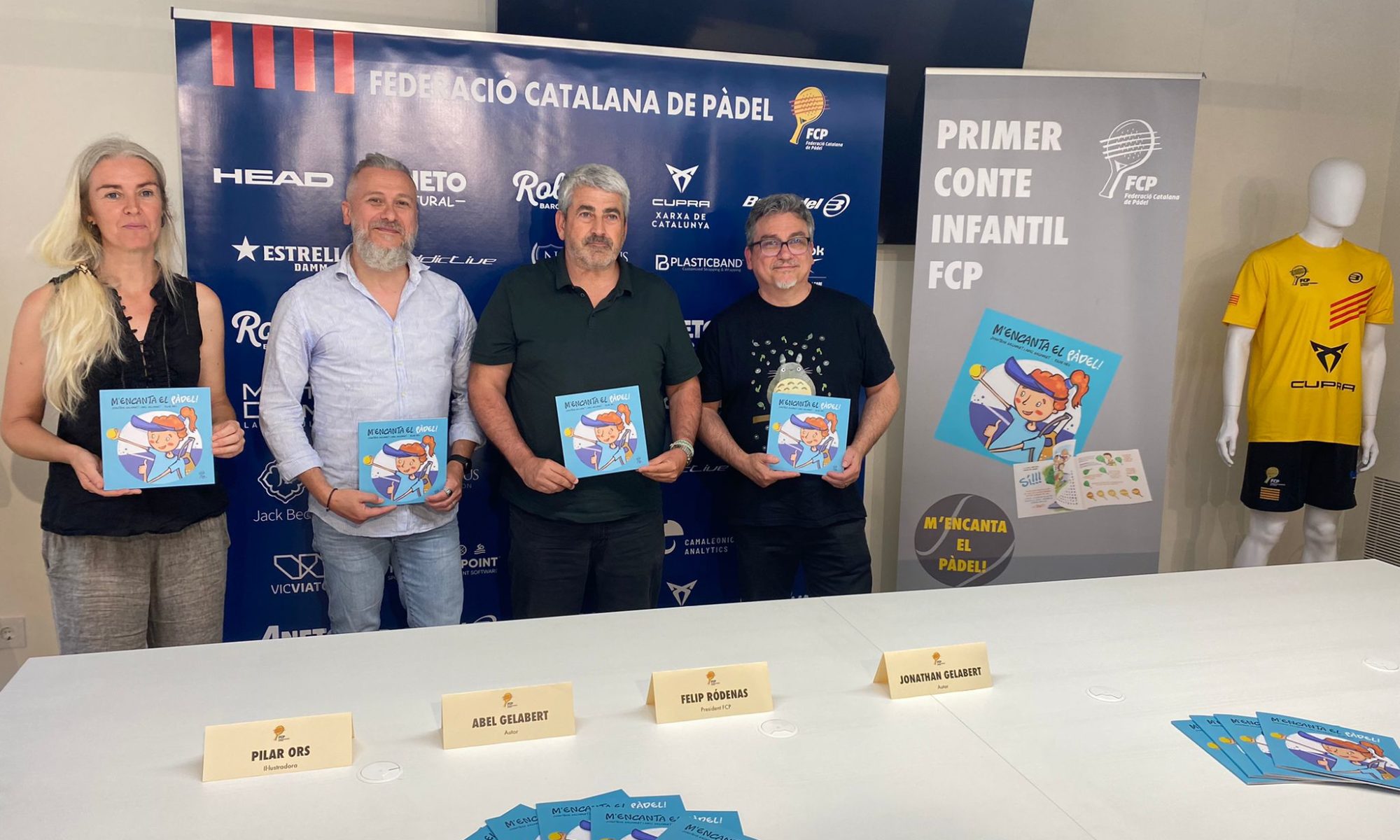 Presentació del conte M'Encanta el Pàdel. federació Catalana de Pàdel